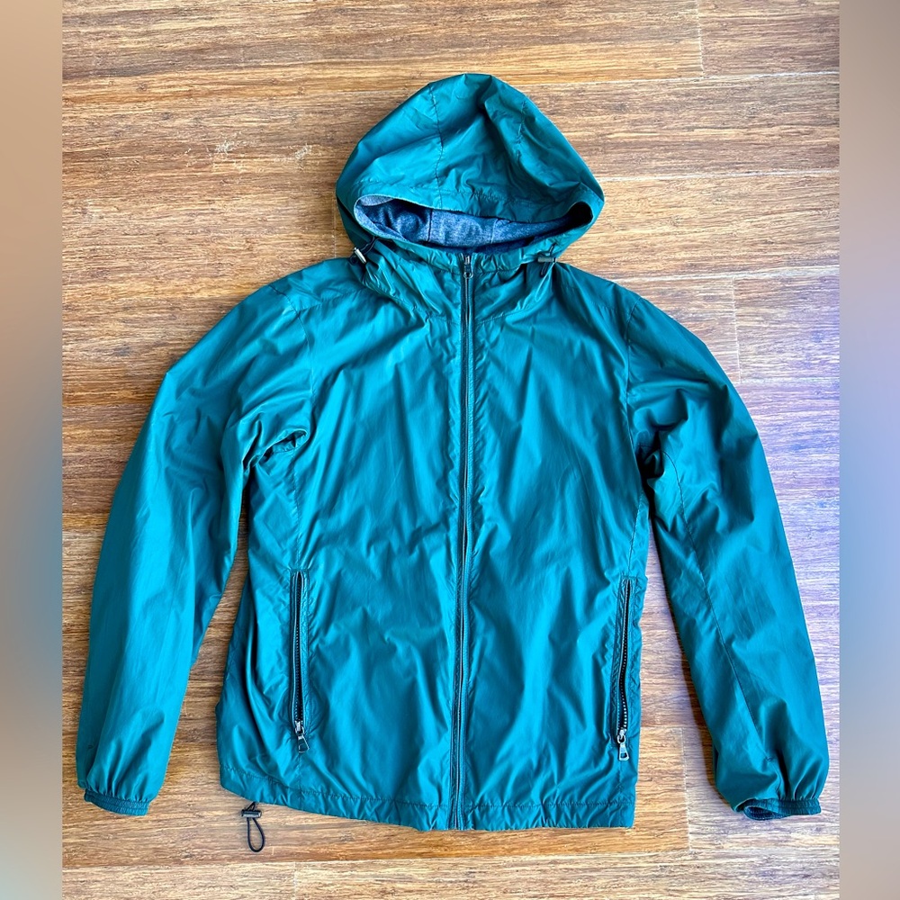 Uniqlo men reversible jacket green small